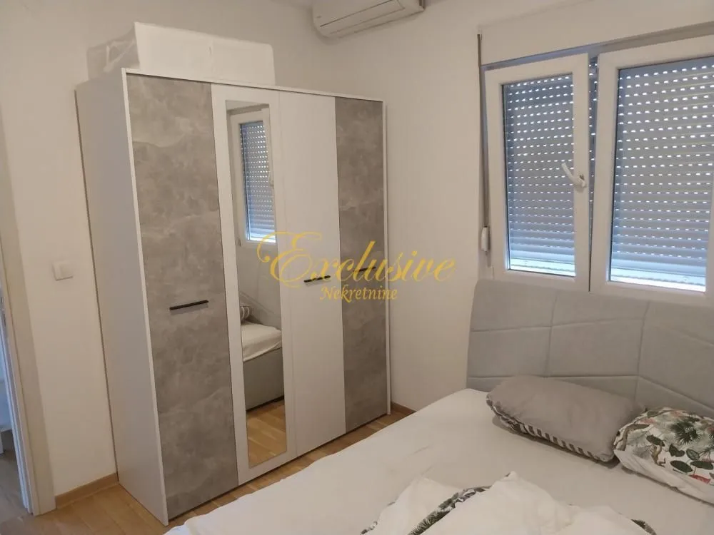 Prodaja, četvorosoban stan, 77m², Lekino Brdo, Voždovac Sve Podlokacije