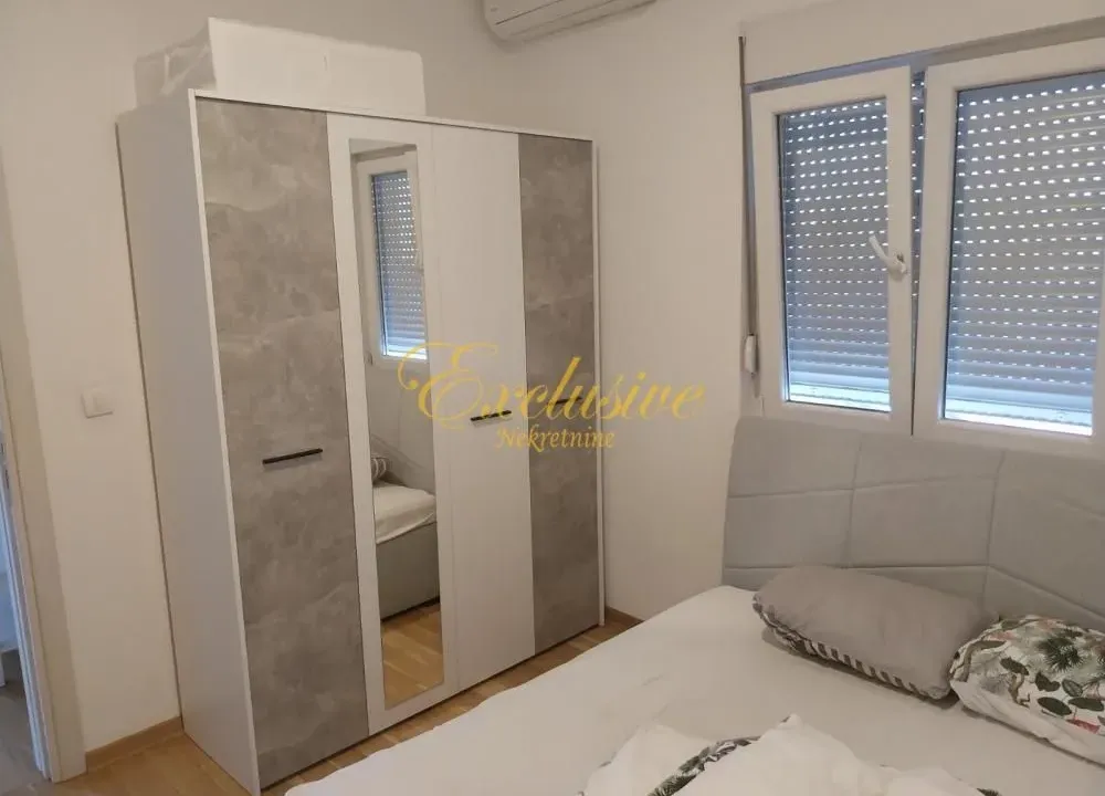 Prodaja, četvorosoban stan, 77m², Lekino Brdo, Voždovac Sve Podlokacije