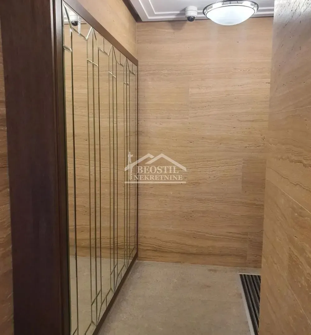 Rent, office space, 77m², Slavujev Venac, Zvezdara Sve Podlokacije
