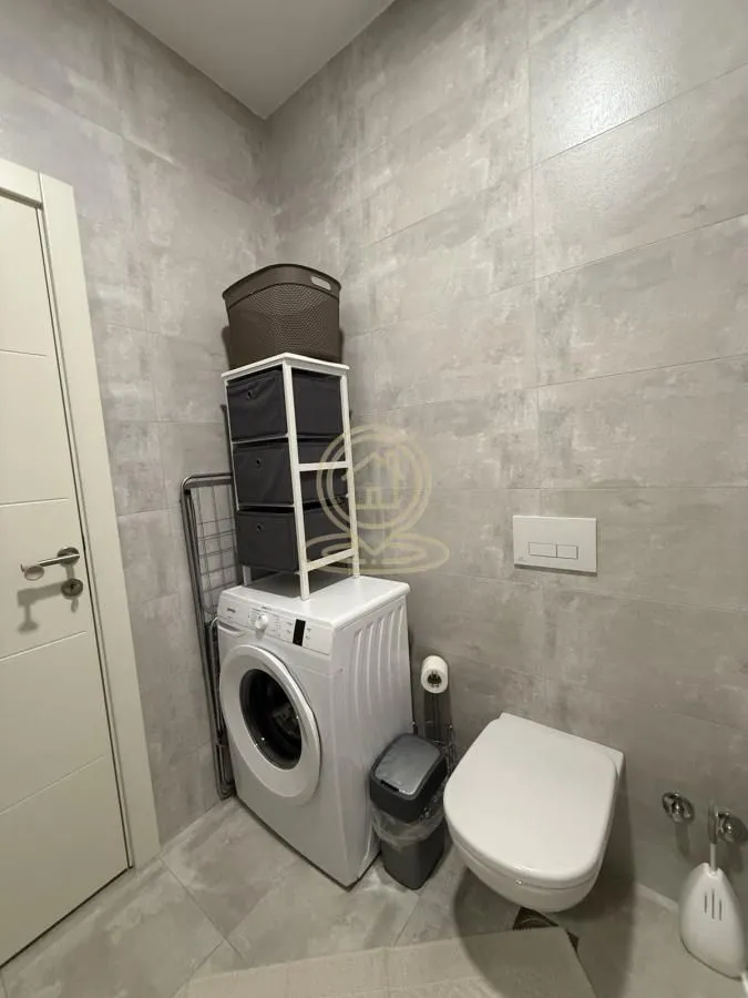 Izdavanje, jednosoban stan, 37m², Adamovićevo Naselje, Novi Sad Sve Podlokacije
