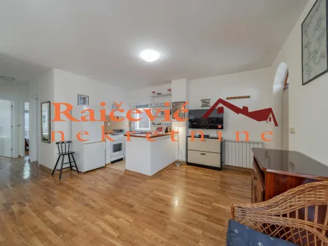 Izdavanje, trosoban stan, 70m², Dedinje Sve Podlokacije, Beograd - image 5