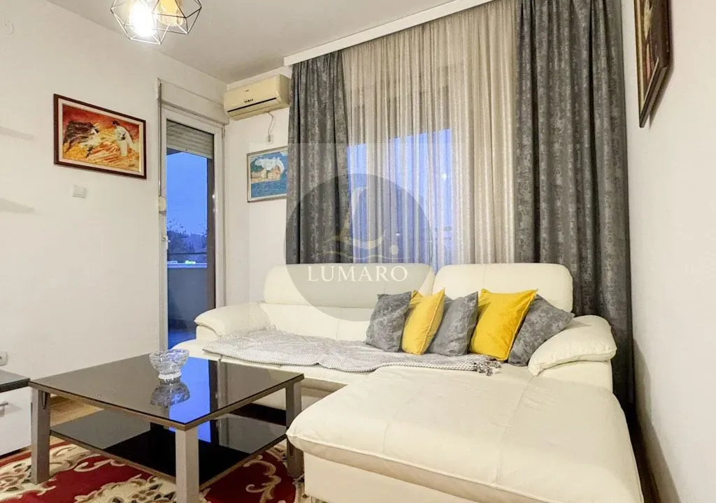 Prodaja, jednosoban stan, 50m², Krivi Most, Podgorica