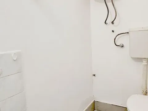 Sale, three bedroom apartment, 60m², Vračar, Šid - image 16