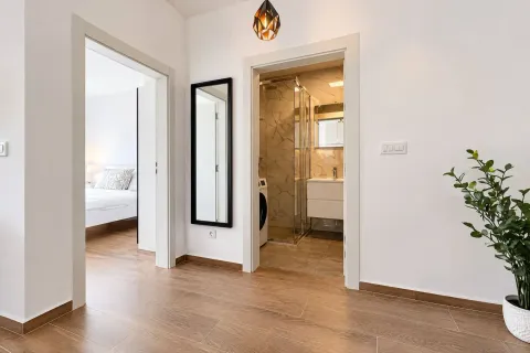 Prodaja, dvosoban stan, 42m², Budva, Crna Gora - image 5