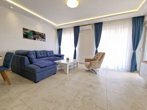 Rent, one bedroom apartment, 47m², Budva, Crna Gora - image 15