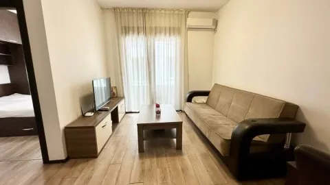 Prodaja, jednosoban stan, 43m², Centar, Budva - image 1
