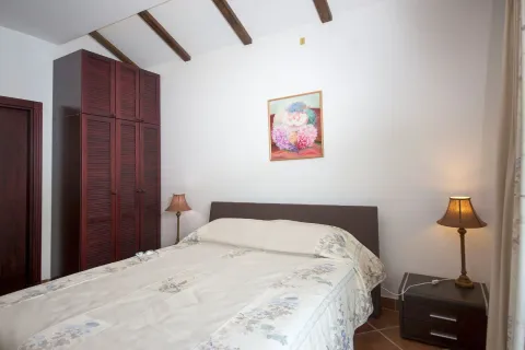 Prodaja, kuća, 235m², Kostanjica, Kotor - image 83