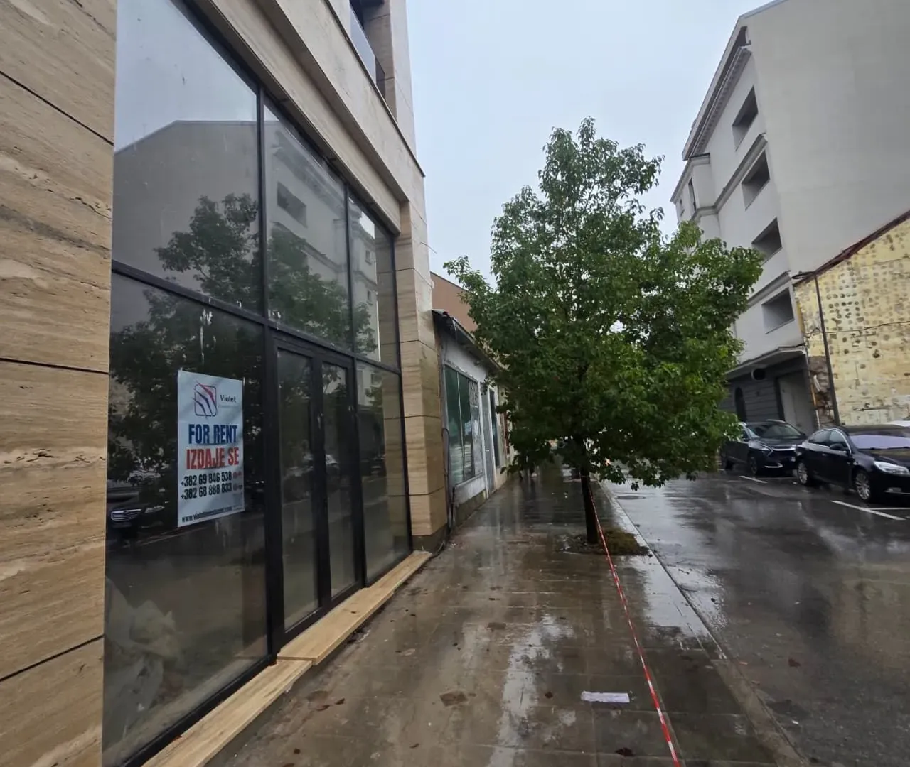 Izdavanje, poslovni prostor, 124m², Centar, Podgorica