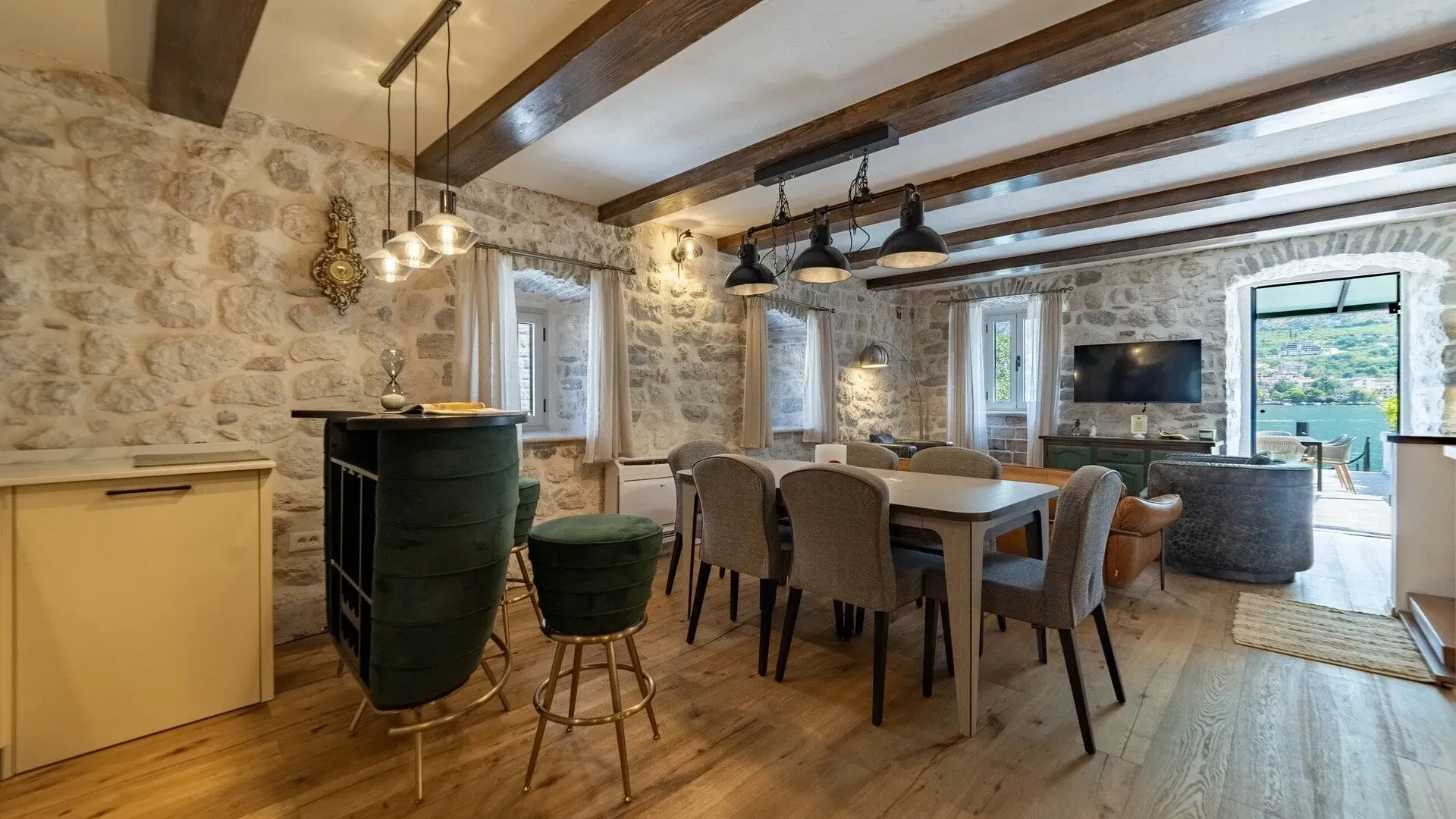 Prodaja, kuća, 183m², Muo, Kotor