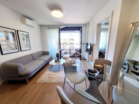 Izdavanje, trosoban stan, 64m², Novi Beograd Blok 65, Novi Beograd Sve Podlokacije