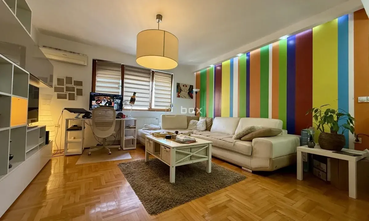 Izdavanje, jednosoban stan, 50m², Centar, Niš