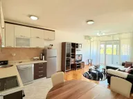 Izdavanje, dvosoban stan, 60m², City Kvart, Podgorica - image 1