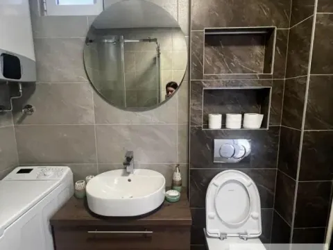 Izdavanje, dvosoban stan, 60m², Zemun Sve Podlokacije, Beograd - image 12