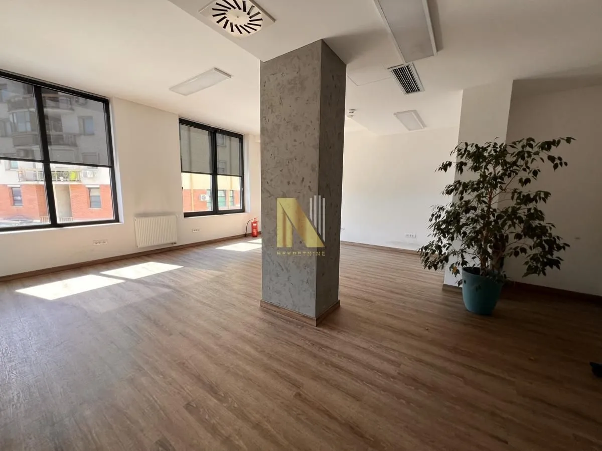 Rent, office space, 527m², Podbara, Novi Sad Sve Podlokacije