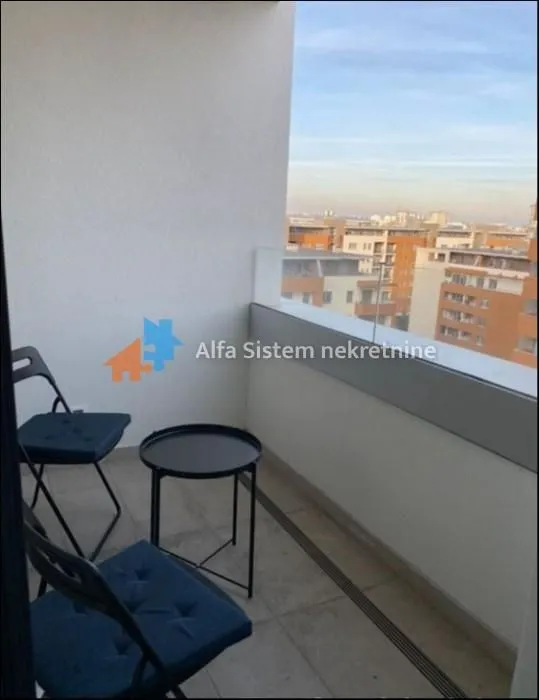 Izdavanje, dvosoban stan, 47m², Novi Beograd Blok 67, Novi Beograd Sve Podlokacije