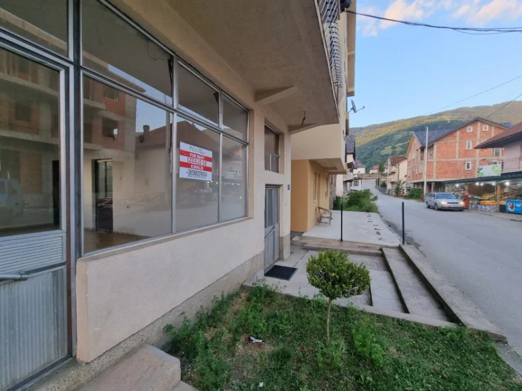 Rent, office space, 67m², Centar, Plav