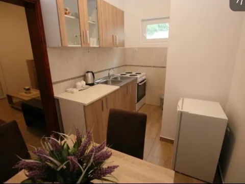 Izdavanje, jednosoban stan, 40m², Kavač, Kotor - image 4