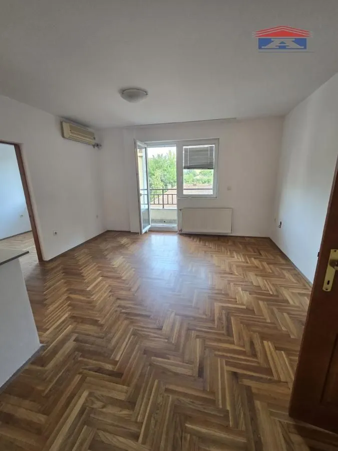 Rent, office space, 65m², Grbavica, Novi Sad Sve Podlokacije