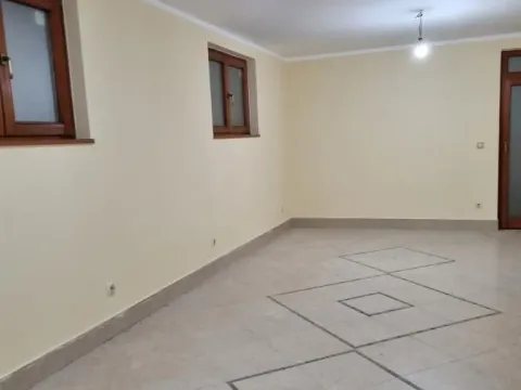 Prodaja, poslovni prostor, 72m², Lekino Brdo, Voždovac Sve Podlokacije - image 2