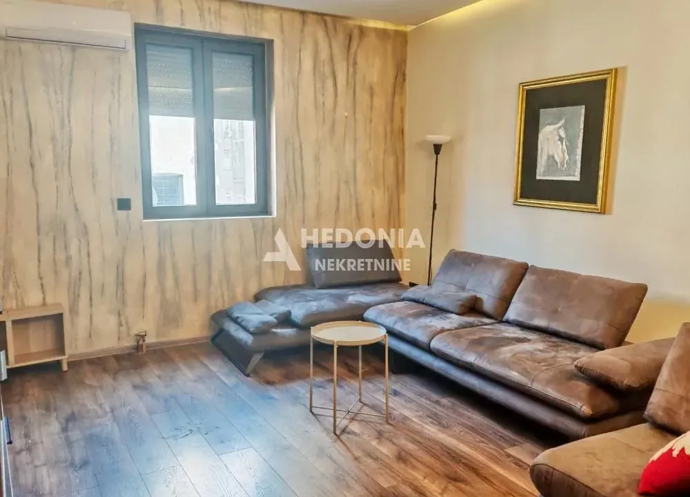 Izdavanje, trosoban stan, 98m², Stari Grad, Beograd