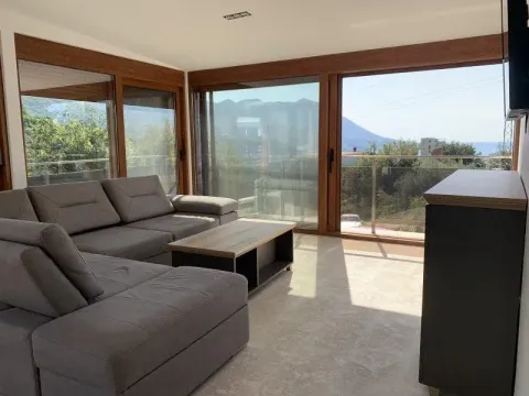 Prodaja, dvosoban stan, 107m², Bečići, Budva - image 1