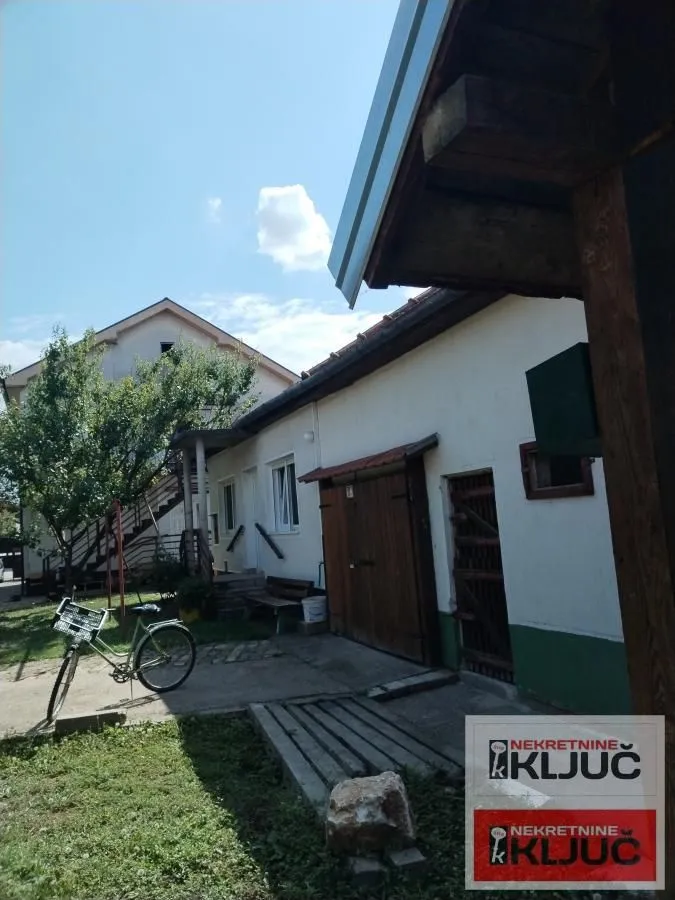 Prodaja, kuća, 148m², Futog, Novi Sad Sve Podlokacije