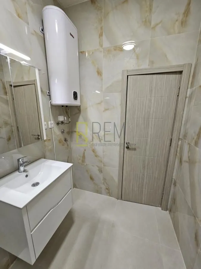 Prodaja, jednosoban stan, 47m², Đenovići, Herceg Novi