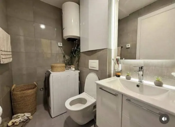Prodaja, dvosoban stan, 68m², Stari Aerodrom, Podgorica