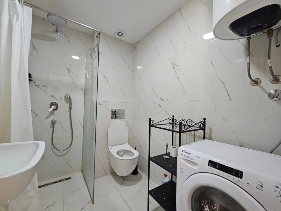 Izdavanje, jednosoban stan, 40m², Cvijetin Brijeg, Podgorica