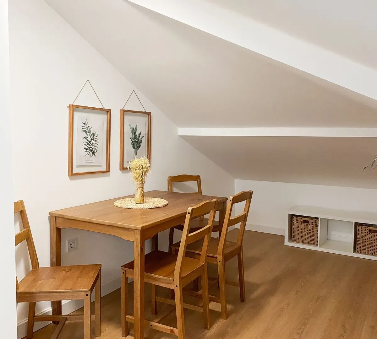 Izdavanje, dvosoban stan, 80m², Centar, Podgorica