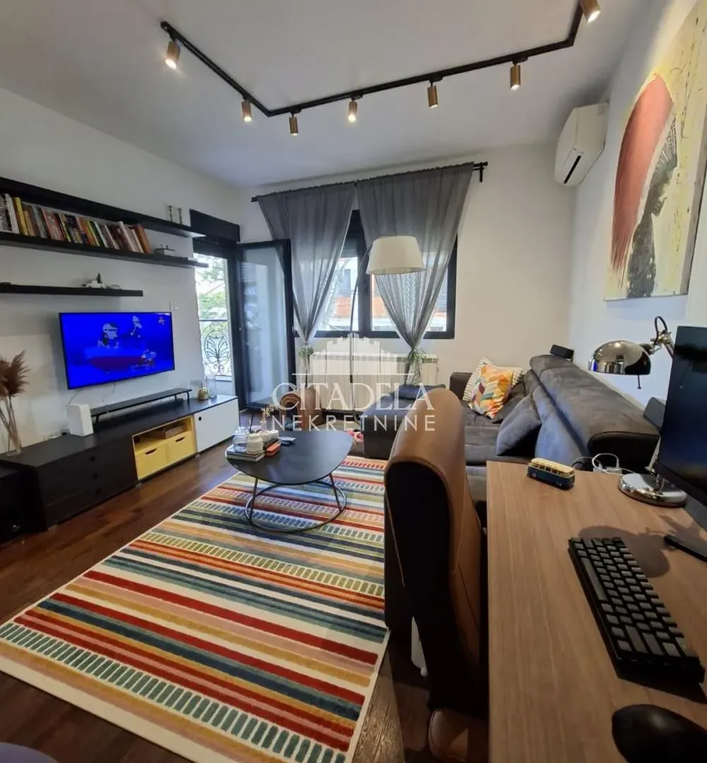 Prodaja, dvosoban stan, 60m², Voždovac Sve Podlokacije, Beograd