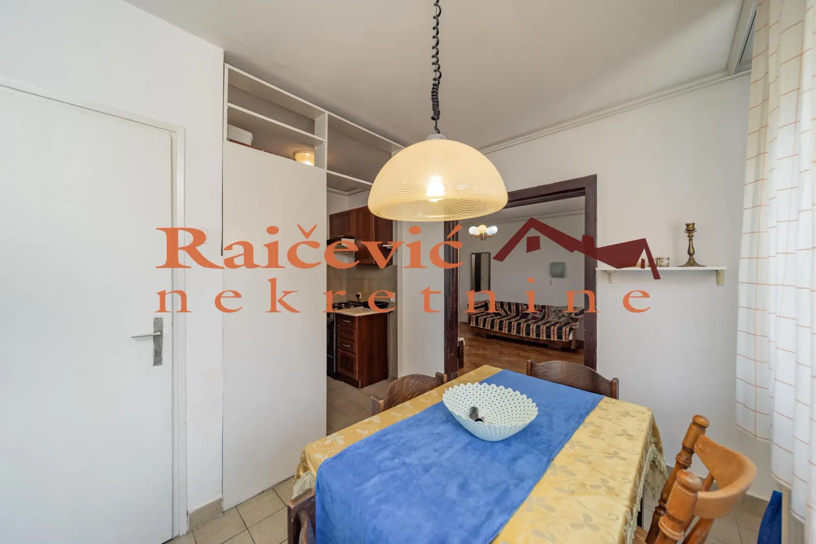 Prodaja, trosoban stan, 81m², Vračar Sve Podlokacije, Beograd