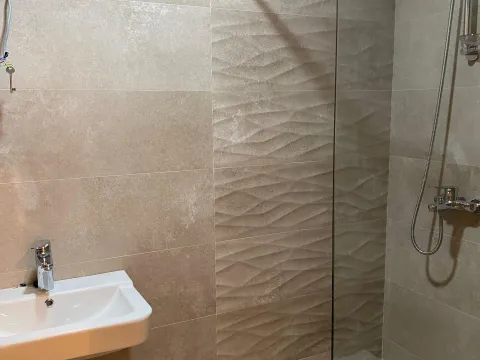 Sale, one bedroom apartment, 43m², Bečići, Budva - image 13