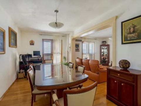 Prodaja, kuća, 564m², Herceg Novi, Crna Gora - image 9