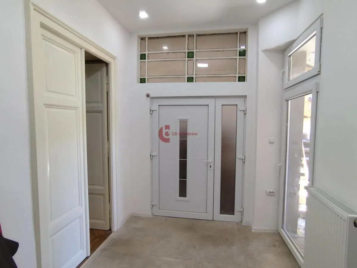 Sale, three bedroom apartment, 140m², Centar, Subotica