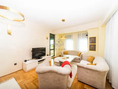 Izdavanje, dvosoban stan, 76m², Centar, Podgorica - image 2