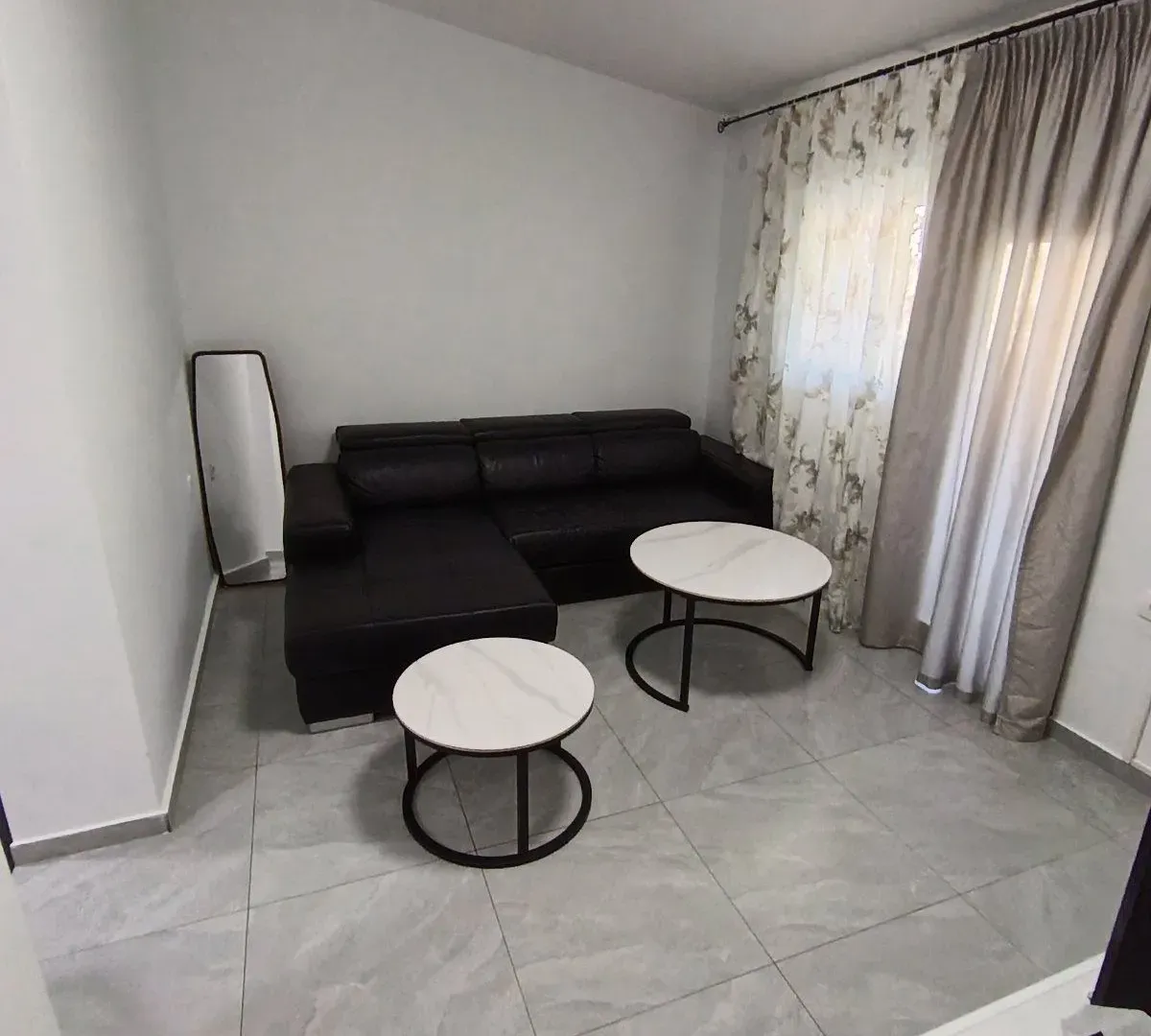 Rent, three bedroom apartment, 80m², Centar, Budva