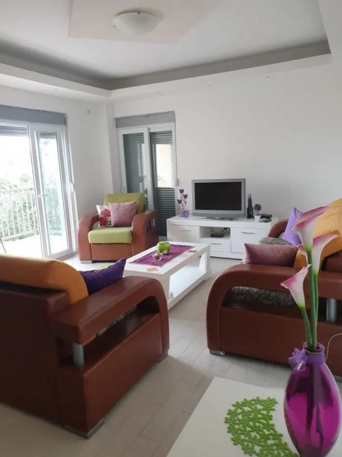 Sale, two bedroom apartment, 83m², Petrovac, Budva