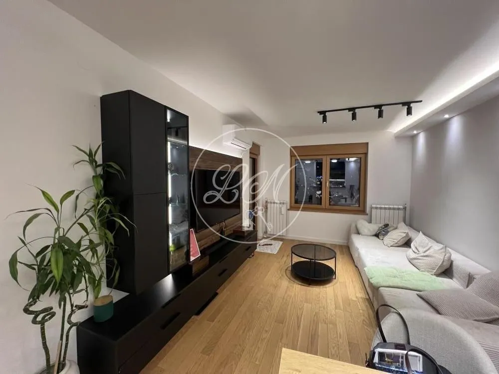 Sale, three bedroom apartment, 71m², Zemun Sve Podlokacije, Beograd