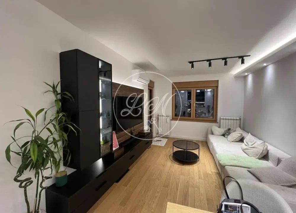 Sale, three bedroom apartment, 71m², Zemun Sve Podlokacije, Beograd