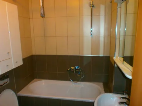 Rent, three bedroom apartment, 95m², Gorica C, Podgorica - image 11