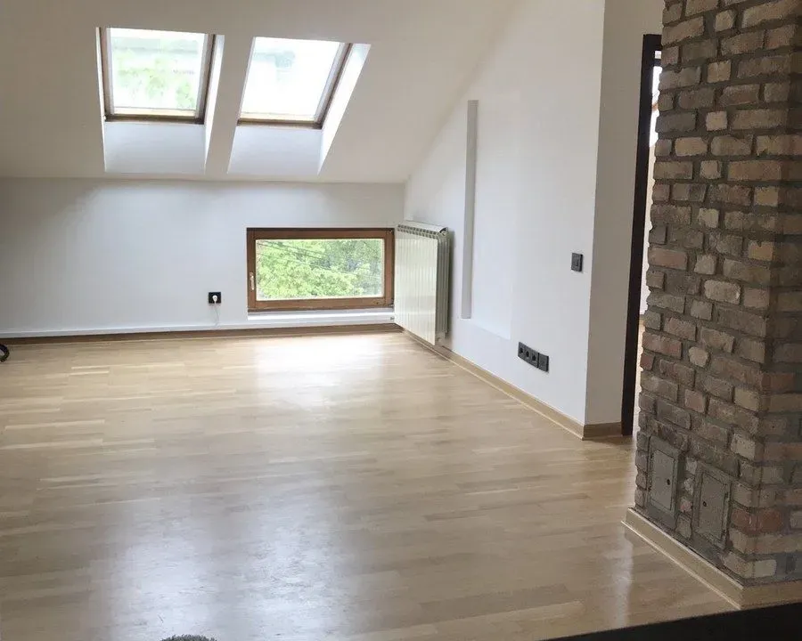 Izdavanje, trosoban stan, 90m², Šumice, Beograd