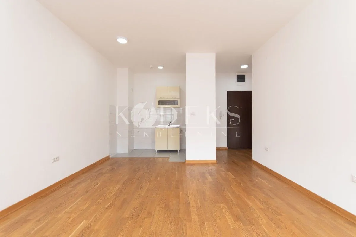 Izdavanje, jednosoban stan, 43m², City Kvart, Podgorica