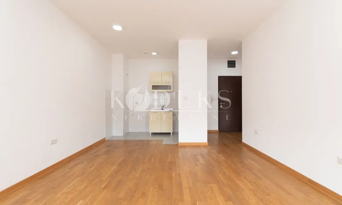 Izdavanje, jednosoban stan, 43m², City Kvart, Podgorica