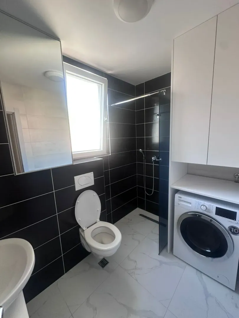 Rent, one bedroom apartment, 47m², Centar, Budva