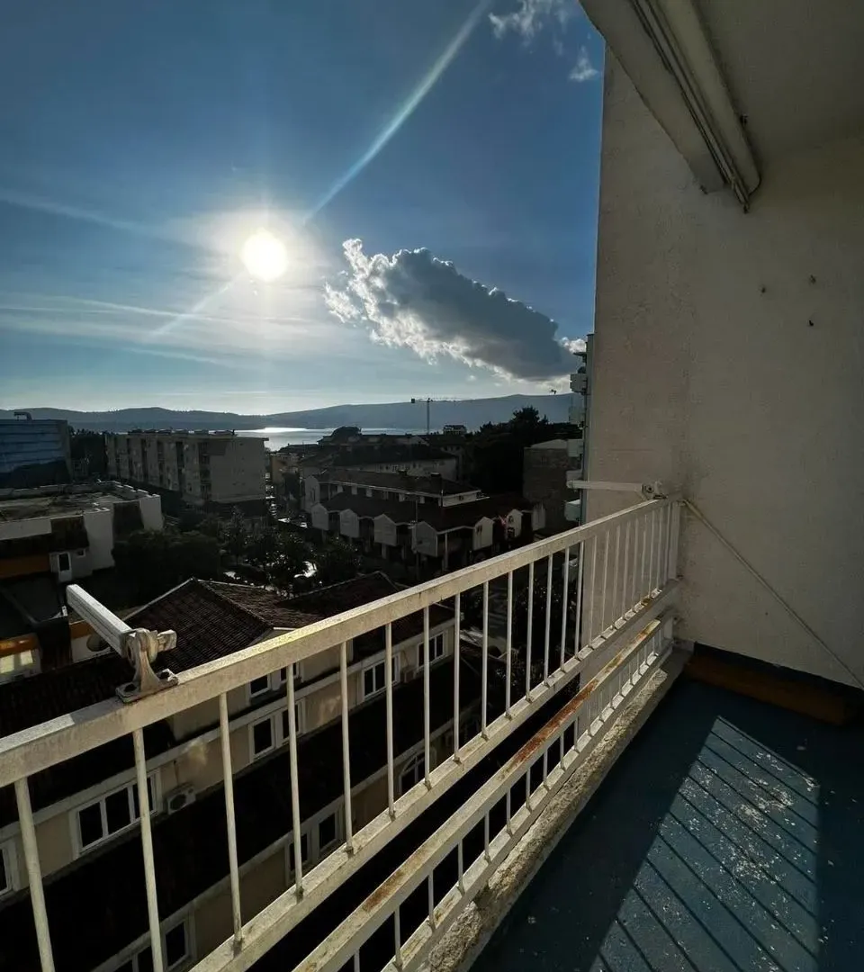 Rent, two bedroom apartment, 70m², Centar, Tivat