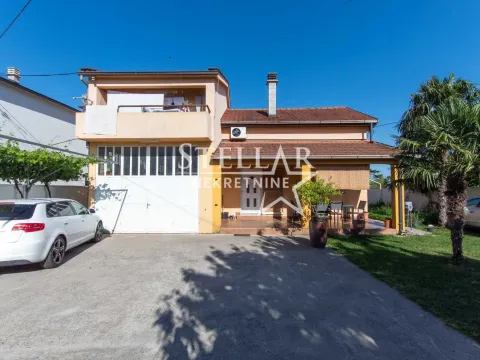 Izdavanje, kuća, 200m², Donji Kokoti, Podgorica - image 3