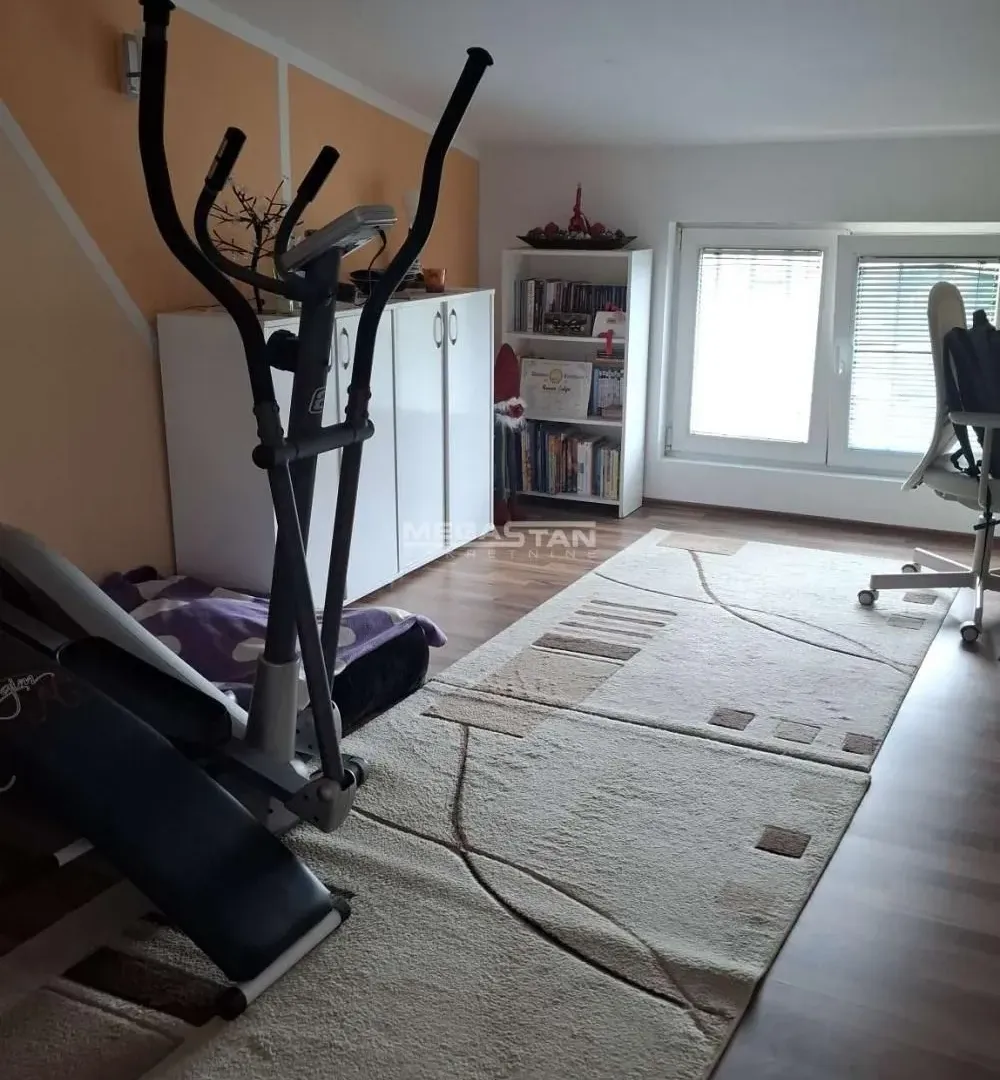 Sale, two bedroom apartment, 42m², Profesorska Kolonija, Palilula Sve Podlokacije