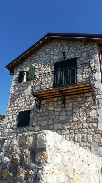 Sale, house, 400m², Šušanj, Bar