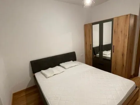 Izdavanje, jednosoban stan, 48m², City Kvart, Podgorica - image 9